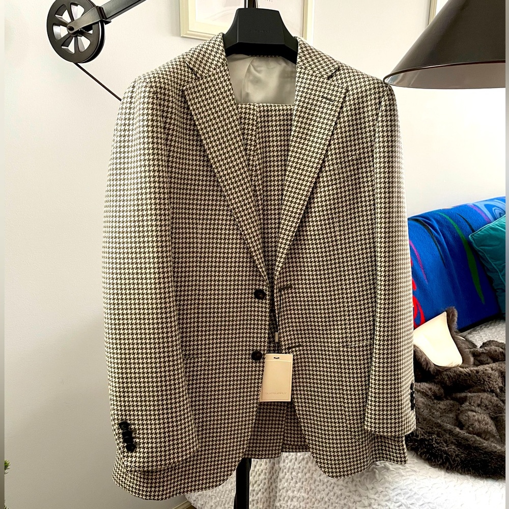 Suitsupply Houndstooth Two-Button Suit